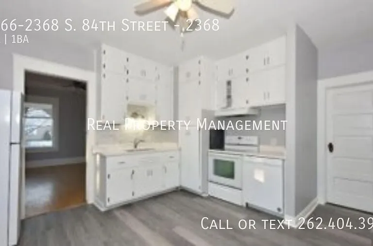 2366-2368 S 84th St #2368 — Photo 8