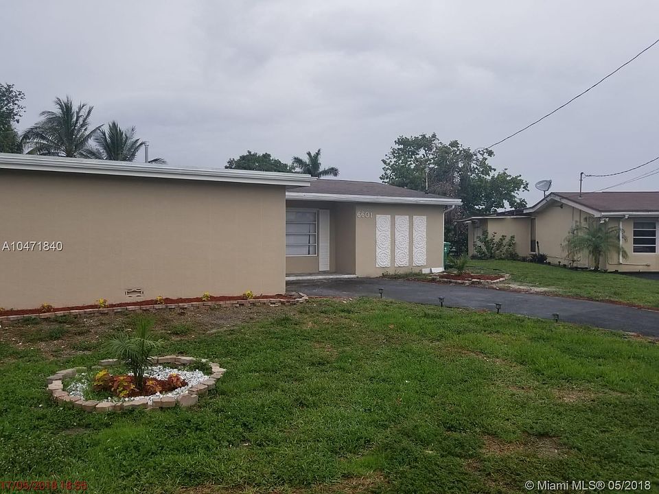 1st image of 6601 Dahlia Dr