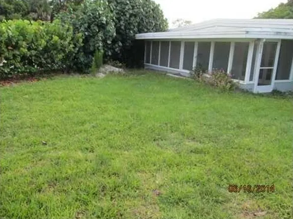 405 27th Ct, Vero Beach, FL 32968