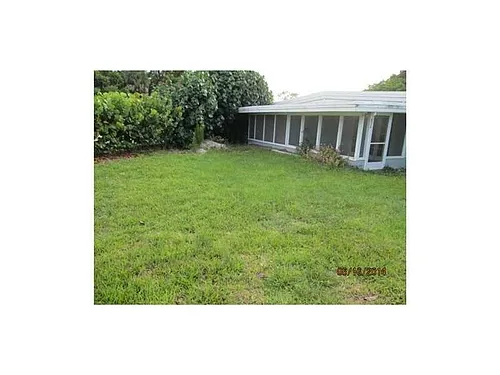 405 27th Ct Photo 1