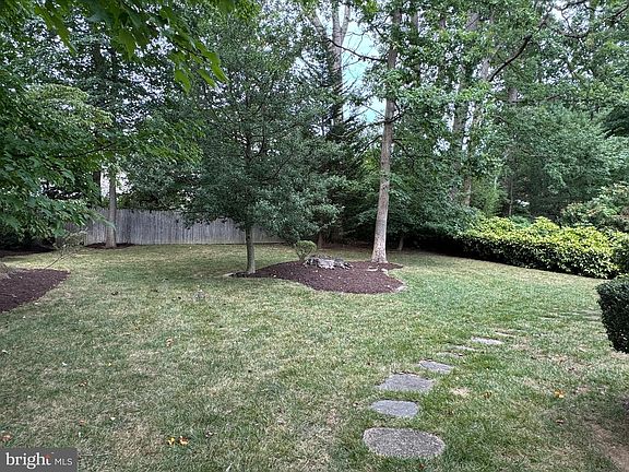 2nd image of 2607 Bowling Green Dr