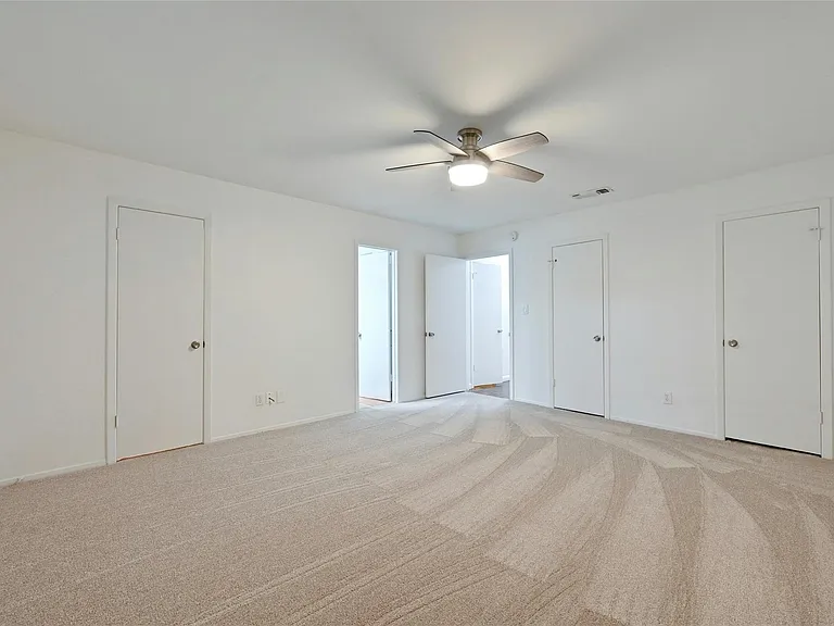 6637 Valleyside Rd — Photo 16