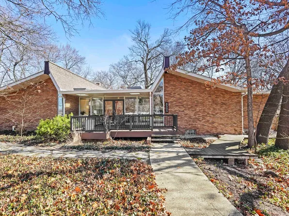 8505 Schreiber Dr, Munster, IN 46321