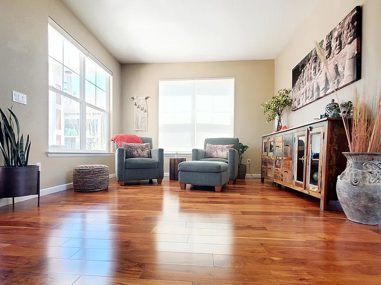 6433 Spring Gulch St — Photo 3