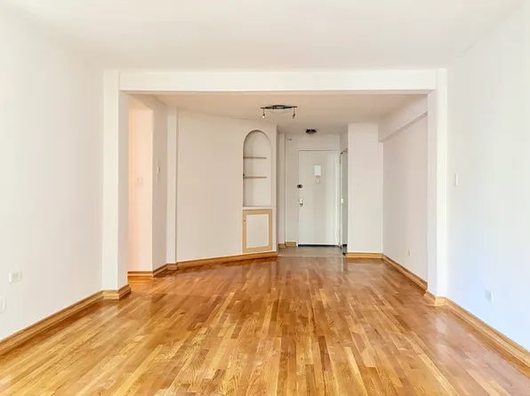 2678 Ocean Avenue image 1 of 13