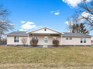 9971 Exeter Rd, Carleton, MI 48117