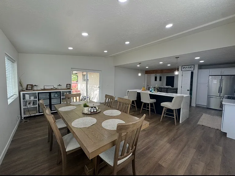 2981 W Tivoli Ln — Photo 5