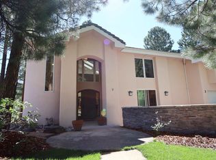 2 Primrose Ln, Los Alamos, NM 87544