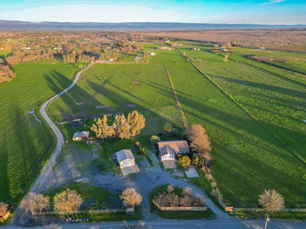 7210 Fairfield Ave, Gerber, CA 96035