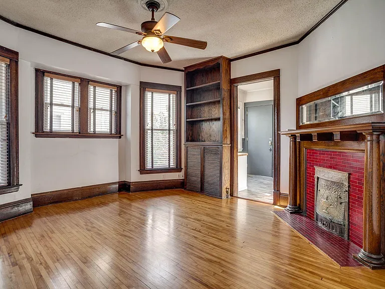 3040 James Ave S #1 — Photo 4