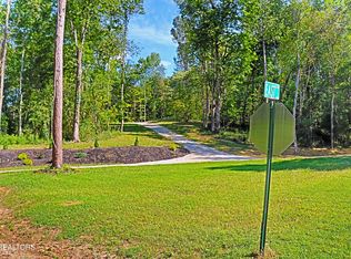 1700 Bluff Rd, Harriman, TN 37748