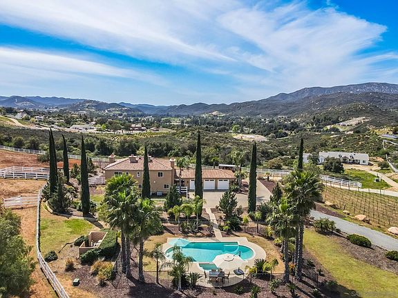 2nd image of 37522 La Encina Cir