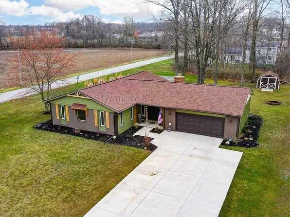 1870 Leffler Dr, Lima, OH 45806