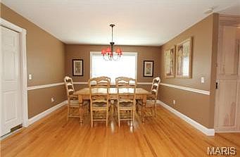 3rd image of 5089 Lampglow Ct