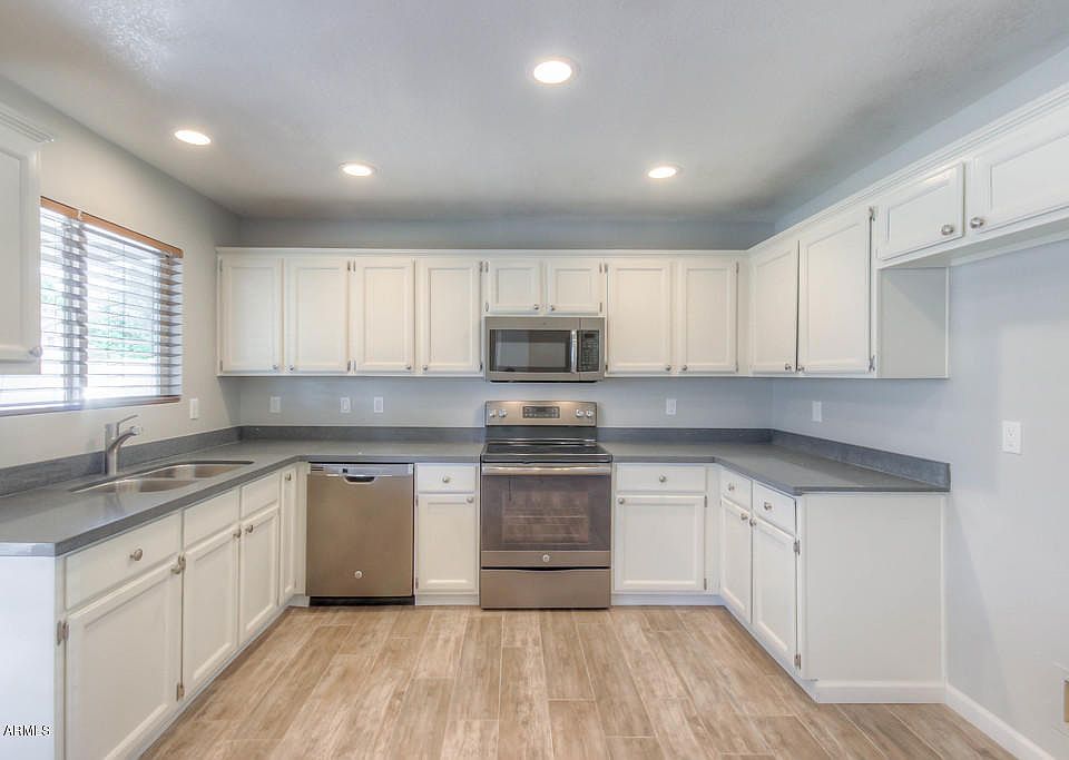 1st image of 3758 E Dulciana Ave