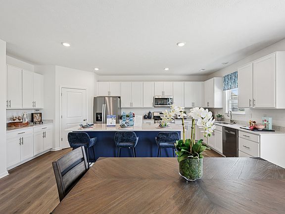 7th image of this home