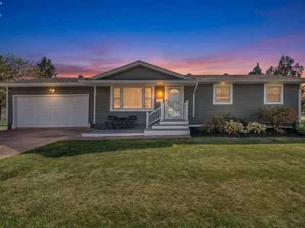 3811 Hoffman Dr, Sandusky, OH 44870