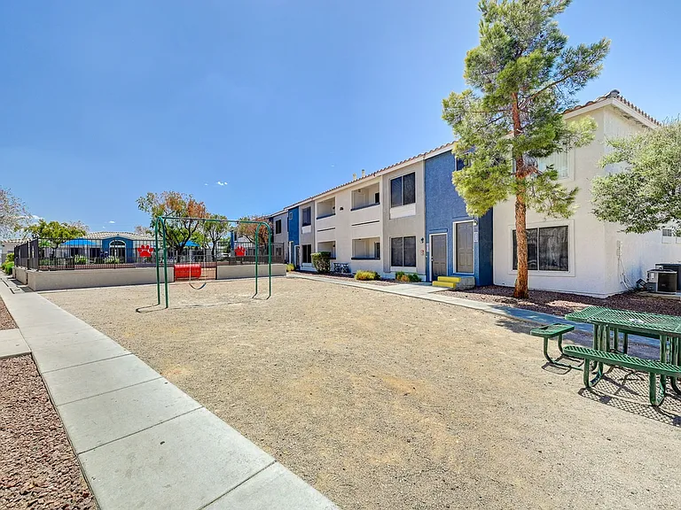 Madison East FKA Olive Grove — Photo 9