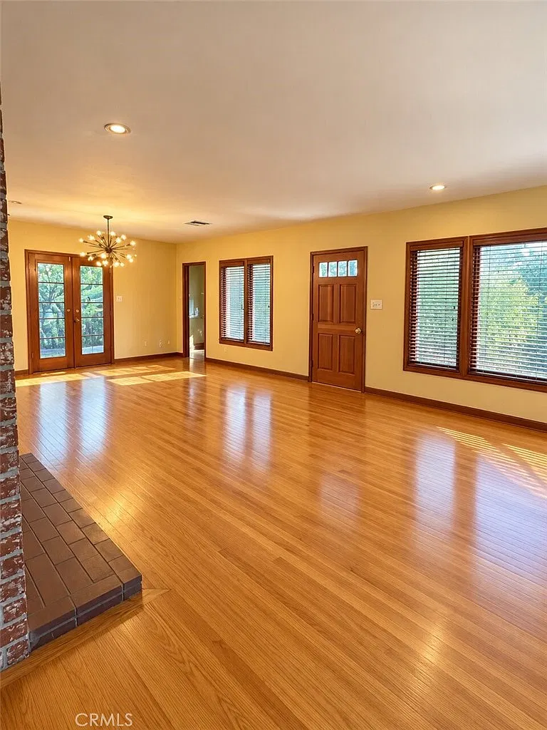 2 bed, 1144 sqft, $4,500 — Photo 3