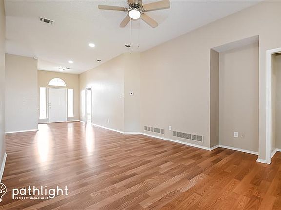 3rd image of 1207 Coronado Ln