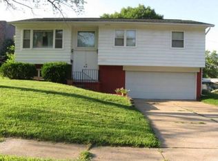 2520 Falbrook Dr NE, Cedar Rapids, IA 52402