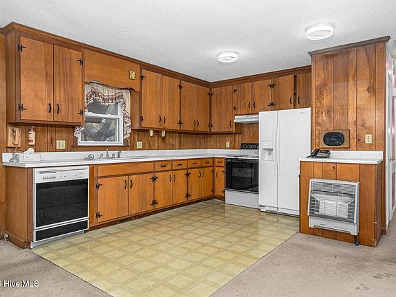 4th image of 209 Williams Drive