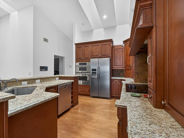 1773 Wiltshire Village Dr — Photo 8