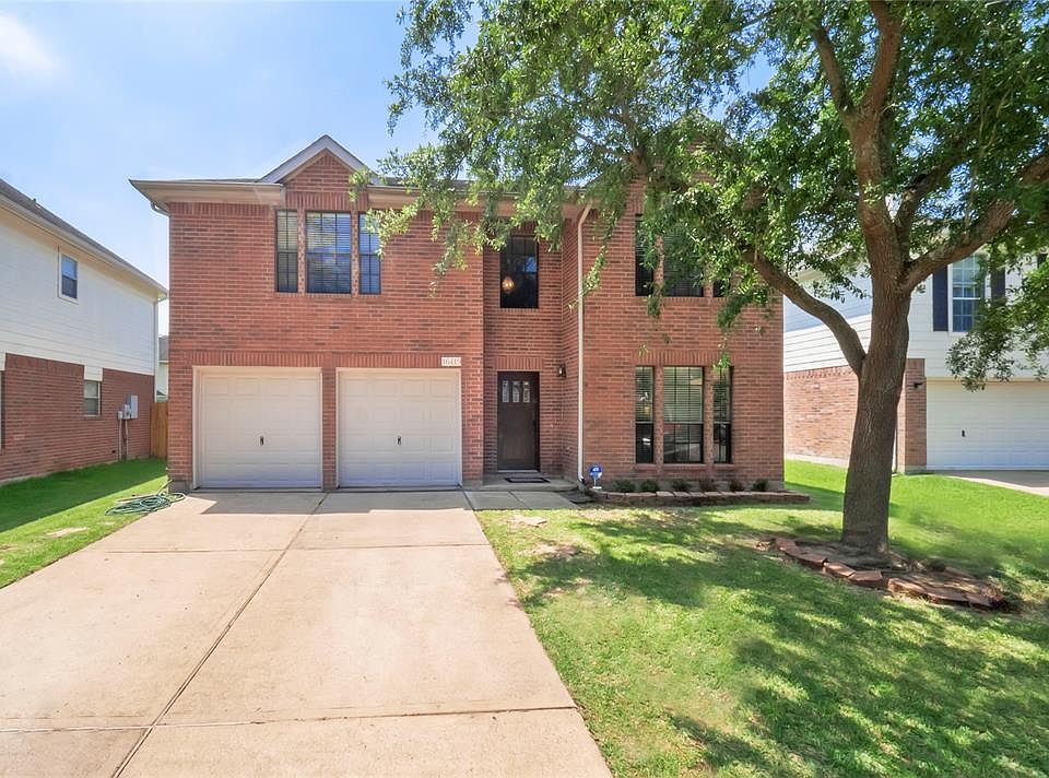 1st image of 16419 Lynn Crest Ct