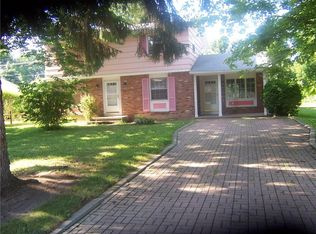 49 Anytrell Dr, Webster, NY 14580