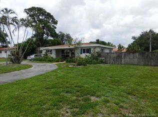 6815 SW 15th St, Pembroke Pines, FL 33023