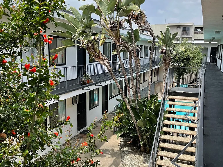 The Nicole Apartments — Photo 23