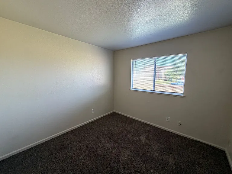 9201 Norseman Ct — Photo 19