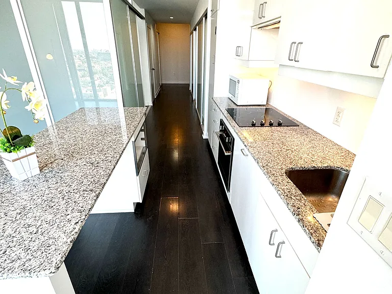 426 University Ave #2301 — Photo 15