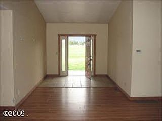 2nd image of 110 Sandy Ln