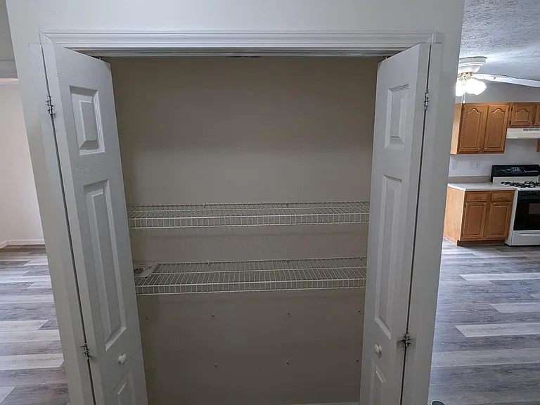 2347 S Peoples Ct — Photo 15