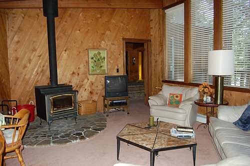 2nd image of 2095 W Lake Blvd