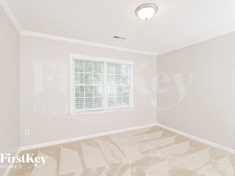 9 Park Village Ct — Photo 10