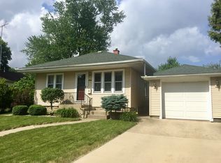 817 N Jefferson Ave, Dixon, IL 61021