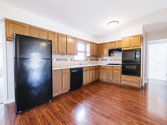 5th image of 14 S Cherrytree Ct