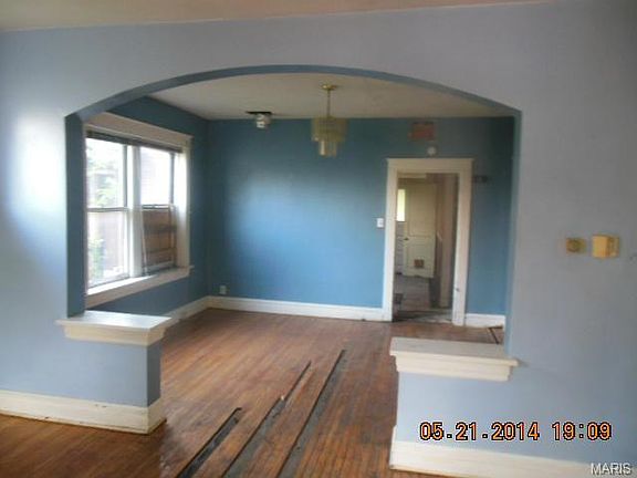 2nd image of 4122 Natural Bridge Ave