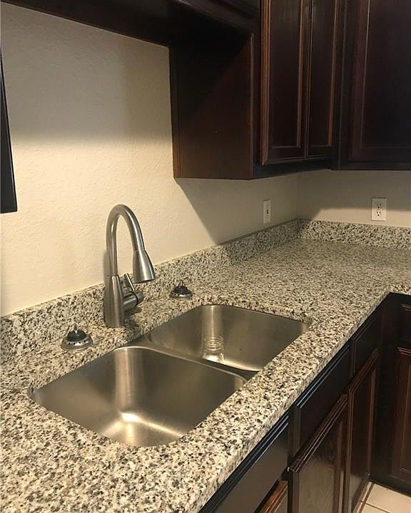 2nd image of 705 Haworth Ln