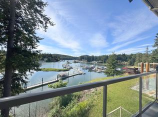 12849 Lagoon Rd #4C, Sunshine Coast, BC V0N 2H1