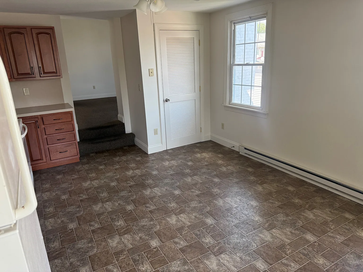 1 bed, $995 — Photo 3