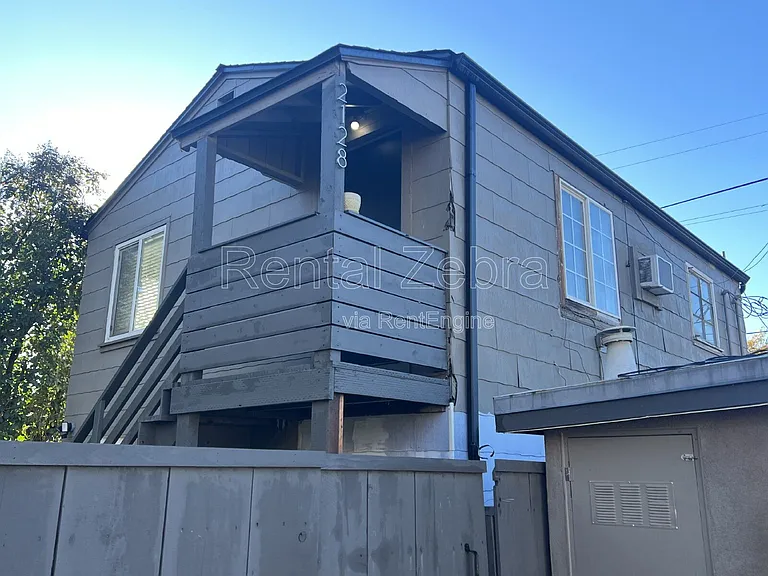 2128 K St — Photo 1