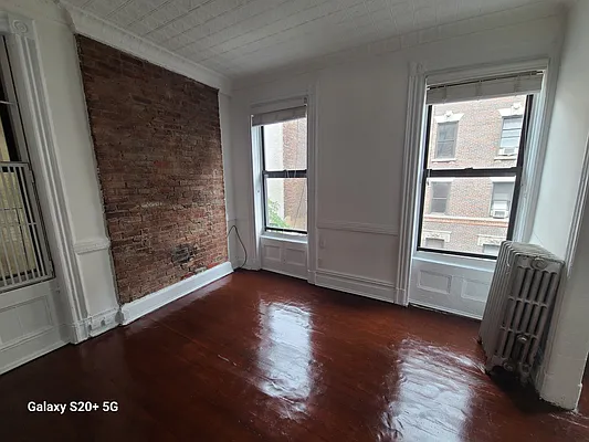 Rented by Corcoran | media 26