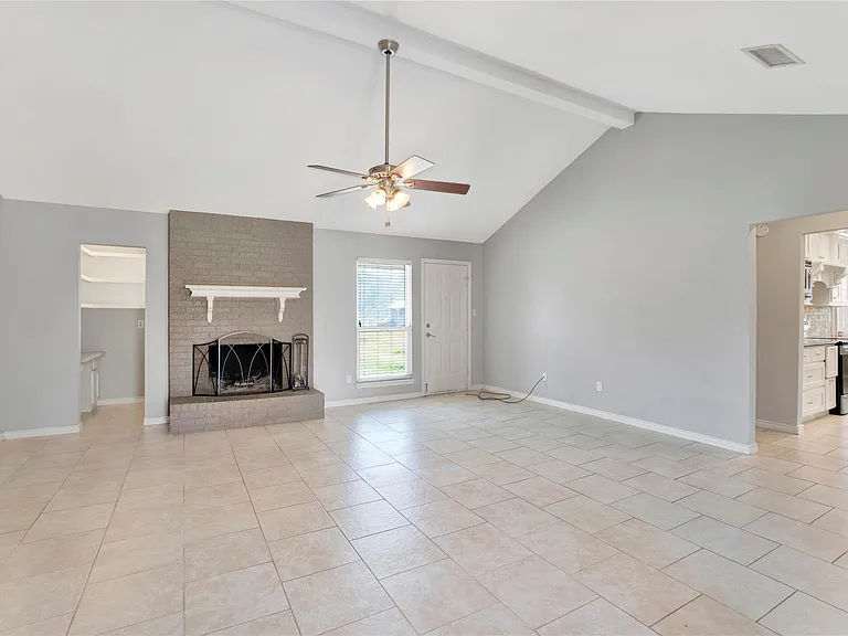 140 Lakewood Dr — Photo 26