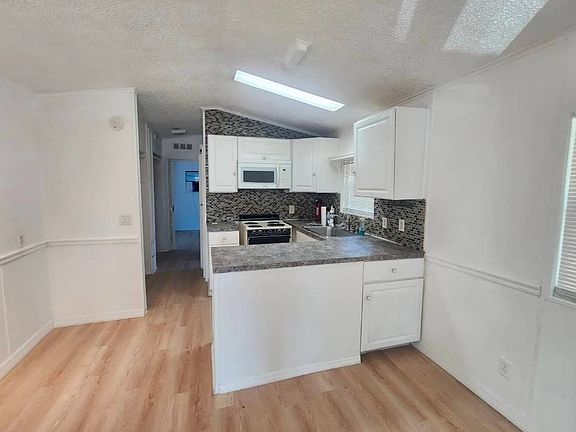3rd image of 6900 Ulmerton Rd #232