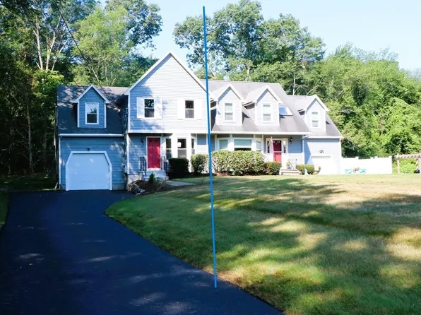 65 Spencer St Unit 65, Millis, MA 02054