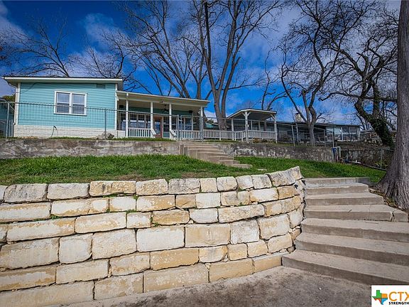 2nd image of 721 Mary Blvd