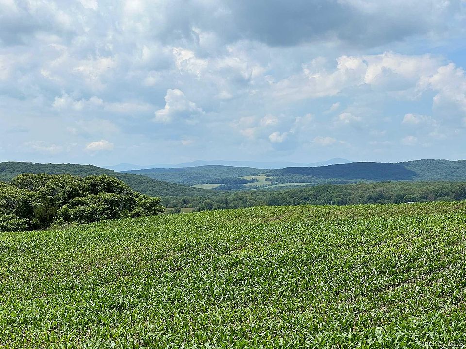 1st image of ROUTE 82